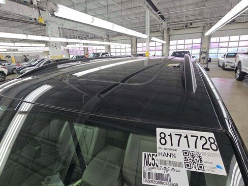 Used 2022 Volkswagen Atlas SE image 6