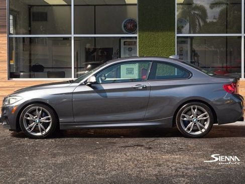 Used 2015 BMW M235i Coupe image 6