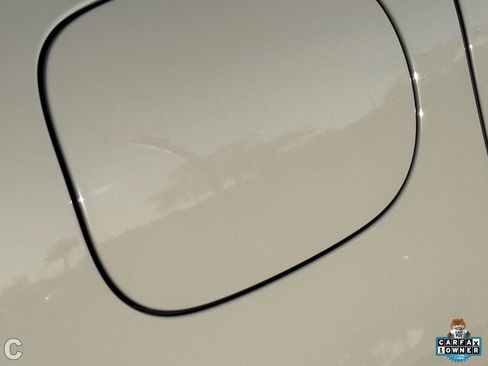 Used 2022 Porsche Cayenne S Platinum AWD/4WD image 9