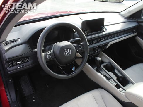Used 2023 Honda Accord EX image 13