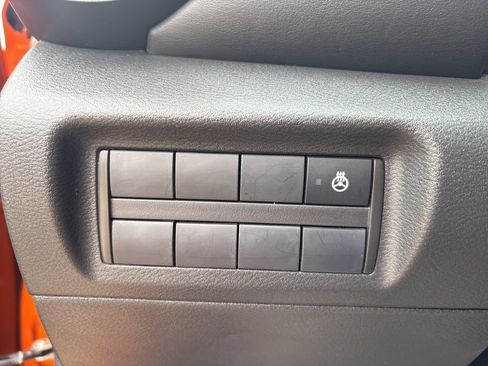 Used 2023 Nissan Kicks SR w/ SR Premium Package FWD image 17