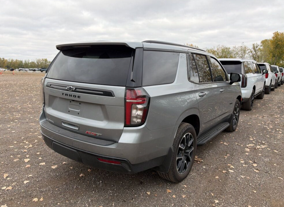 Used 2023 Chevrolet Tahoe RST w/ Luxury Package AWD/4WD image 3