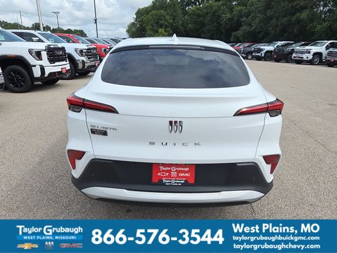 Used 2025 Buick Envista Preferred w/ Convenience I Package FWD image 7
