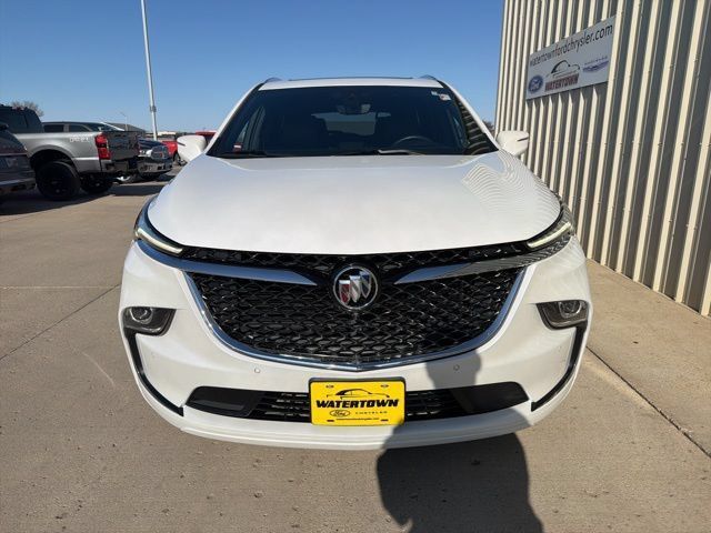 Used 2024 Buick Enclave Avenir AWD/4WD image 3