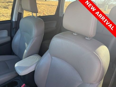 Used 2017 Subaru Forester 2.5i Limited image 12