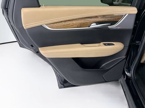 Used 2024 Cadillac XT5 Premium Luxury w/ Platinum Package FWD image 24