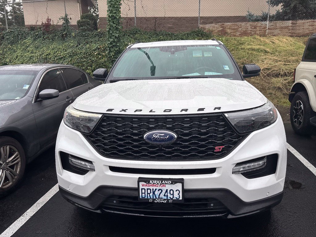 Used 2020 Ford Explorer ST w/ ST High-Performance Pack AWD/4WD image 2