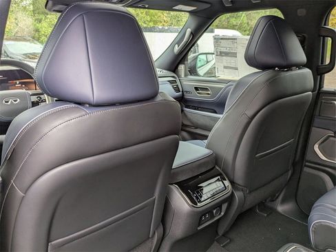 New 2026 INFINITI QX80 4WD w/ Sport Exterior Package image 27