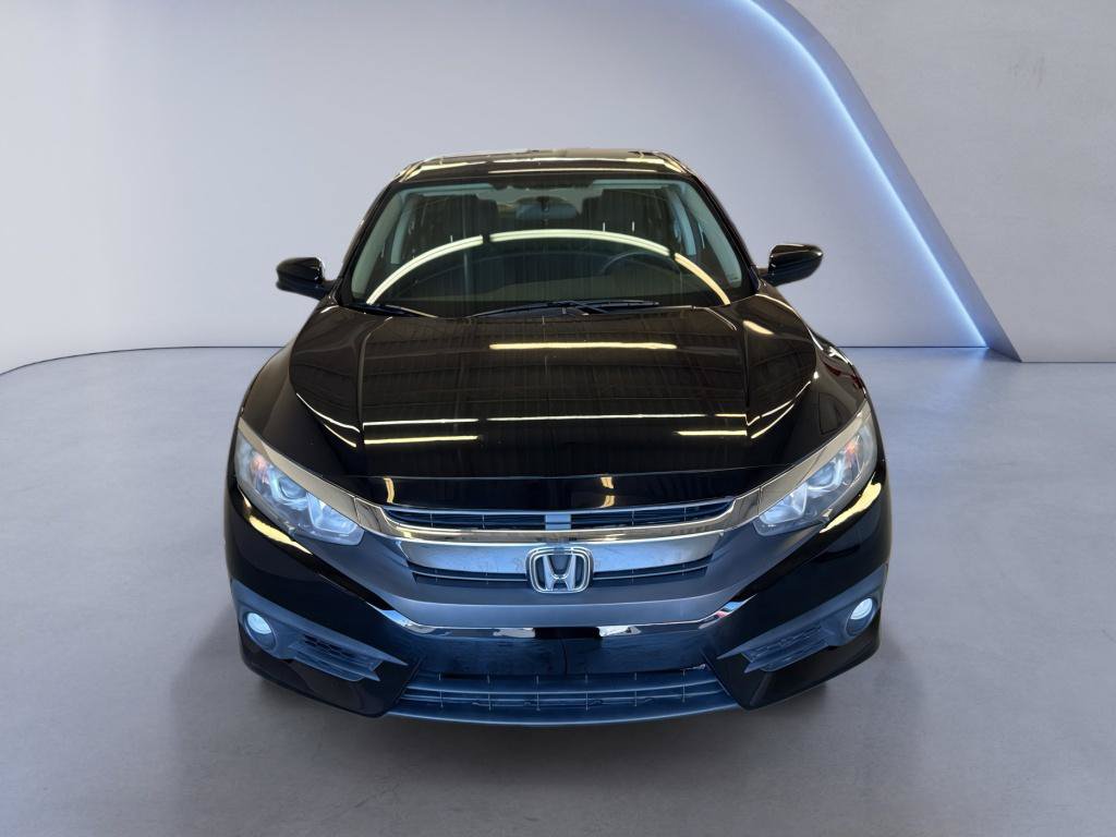 Used 2018 Honda Civic EX-T image 2