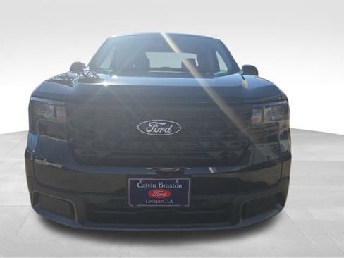 New 2026 Ford Maverick XLT w/ XLT Luxury Package FWD image 2