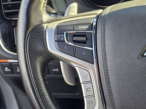 Used 2022 Mitsubishi Outlander SEL image 24