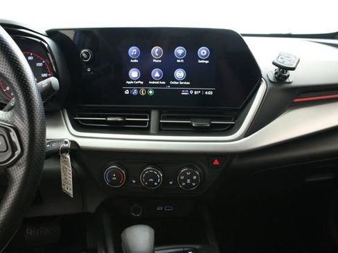Certified 2024 Chevrolet Trax RS FWD image 17