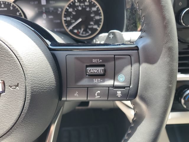 Certified 2025 Nissan Pathfinder SL FWD image 21
