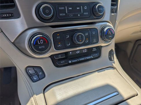 Used 2017 GMC Yukon Denali w/ Open Road Package AWD/4WD image 18