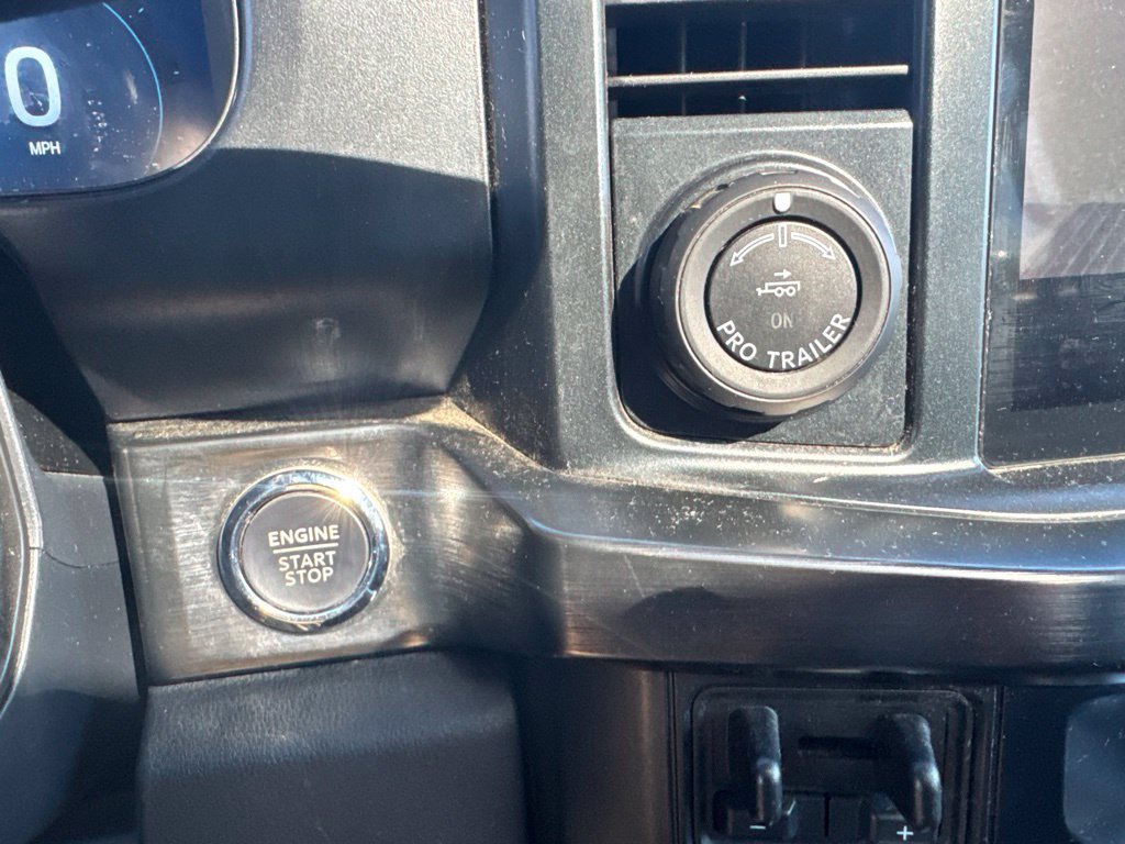 Used 2024 Ford F250 Lariat w/ Lariat Ultimate Package AWD/4WD image 22