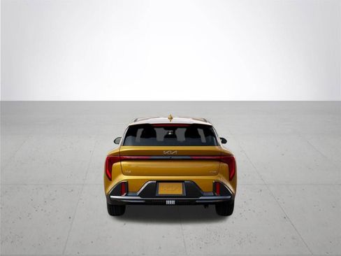 New 2026 Kia K4 GT-Line image 5