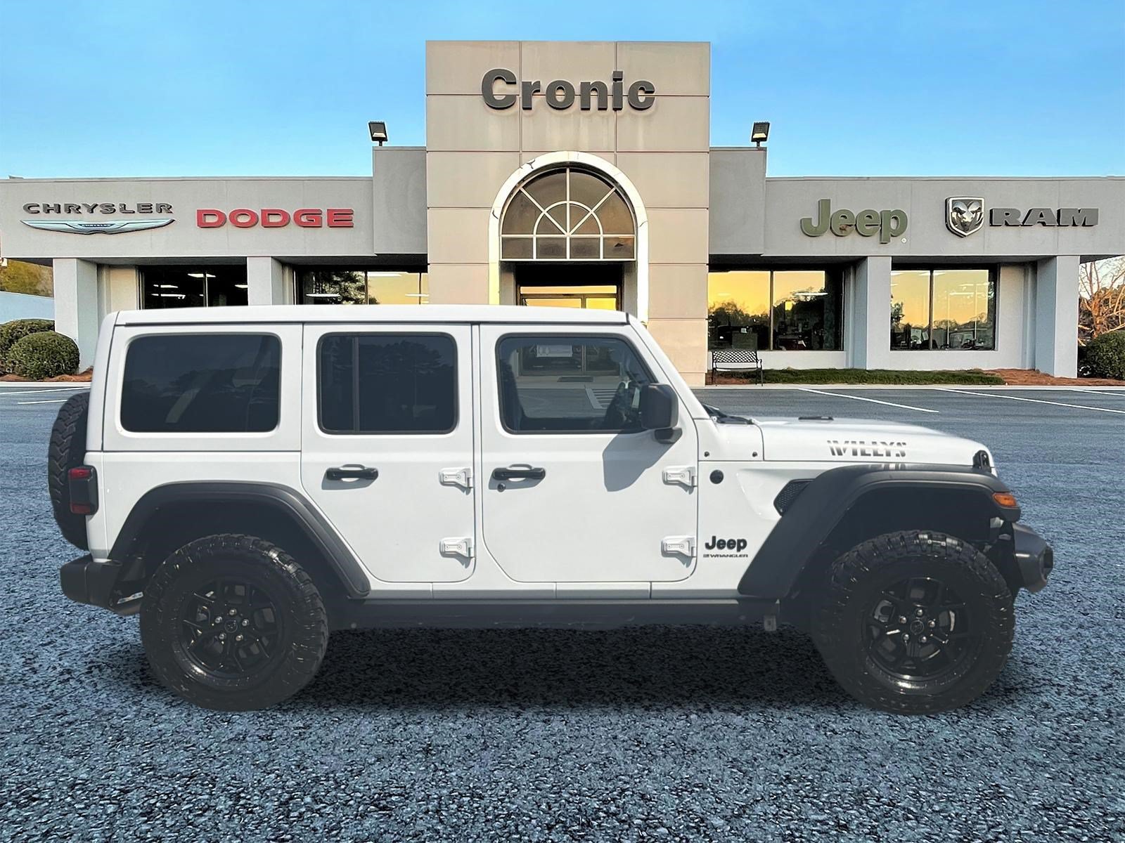 Used 2024 Jeep Wrangler Unlimited Sport AWD/4WD image 2