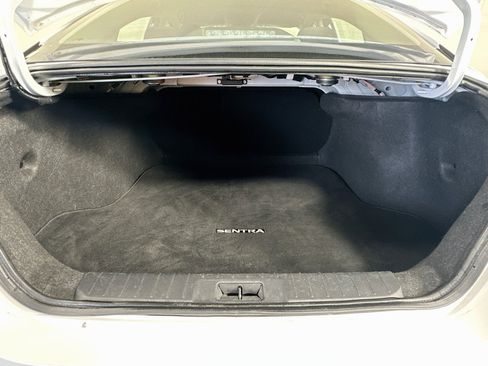 Used 2024 Nissan Sentra SV FWD image 26