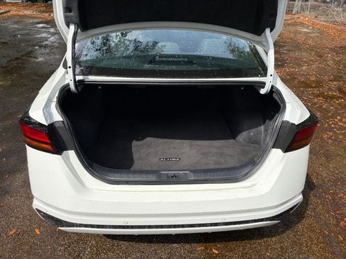 Used 2025 Nissan Altima 2.5 SV image 27