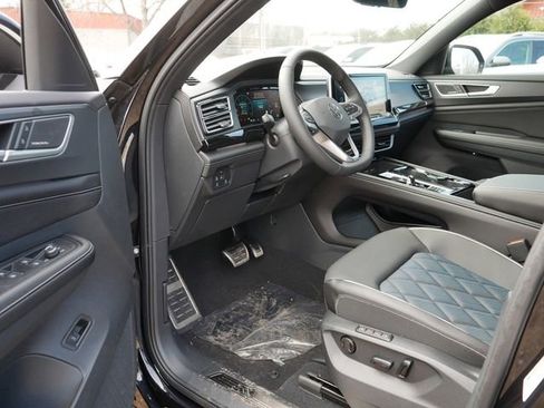 New 2026 Volkswagen Atlas Cross Sport SEL Premium R-Line AWD/4WD image 7
