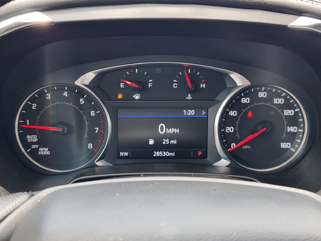 Used 2025 Chevrolet Blazer LT FWD image 16