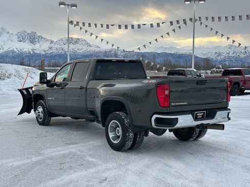 Used 2023 Chevrolet Silverado 3500 LT w/ Convenience Package image 16