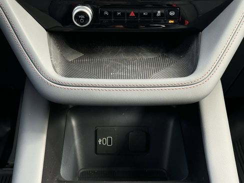 New 2026 Ford Explorer Active w/ Active Comfort Package RWD image 29