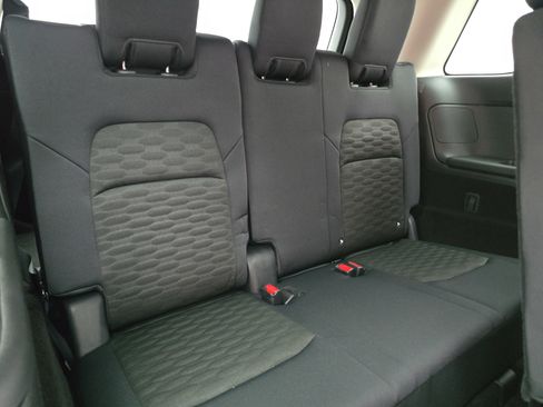 New 2026 Nissan Pathfinder SV image 12