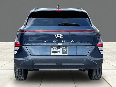 Used 2025 Hyundai Kona SEL AWD/4WD image 4