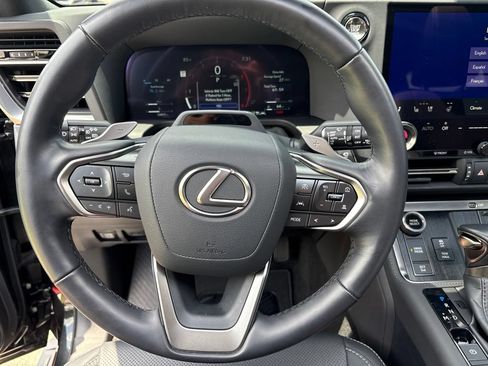 Used 2024 Lexus GX 550 w/ Accessory Package (Z1) AWD/4WD image 14