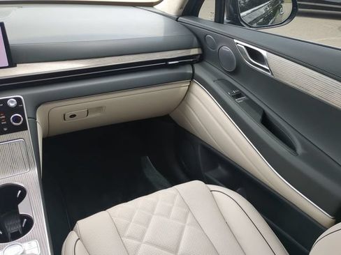Used 2025 Genesis GV80 3.5T Prestige AWD/4WD image 16