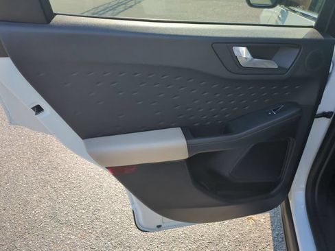 Used 2020 Ford Escape Titanium AWD/4WD image 28