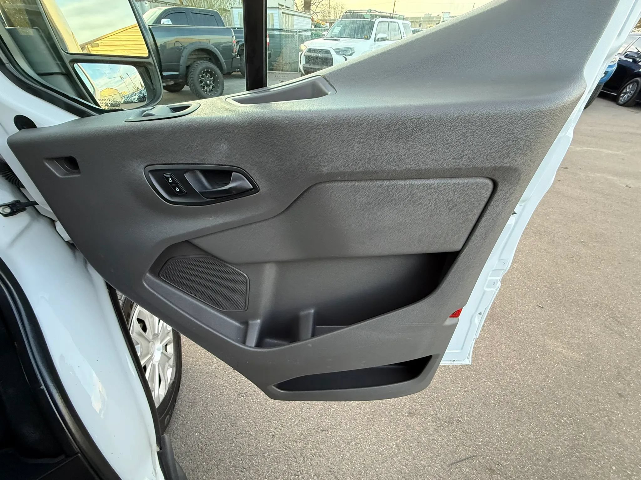 Used 2021 Ford Transit 250 Low Roof w/ Exterior Upgrade Package RWD image 28