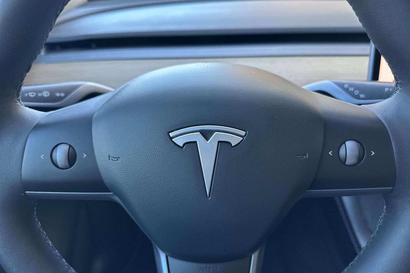 Used 2022 Tesla Model Y Long Range AWD/4WD image 24