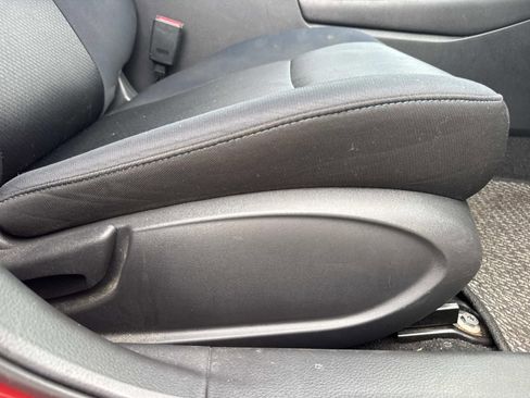 Used 2016 Nissan Altima 2.5 SR w/ Interior Lighting Package FWD image 14