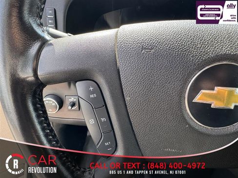 Used 2021 Chevrolet Express 2500 w/ Driver Convenience Package RWD image 16