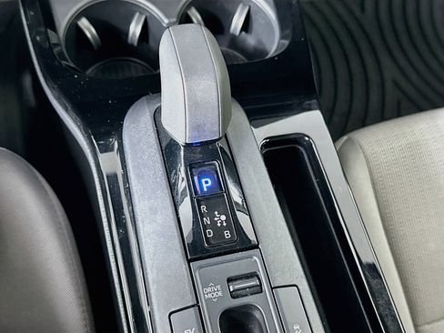 Used 2025 Toyota Prius LE FWD image 24