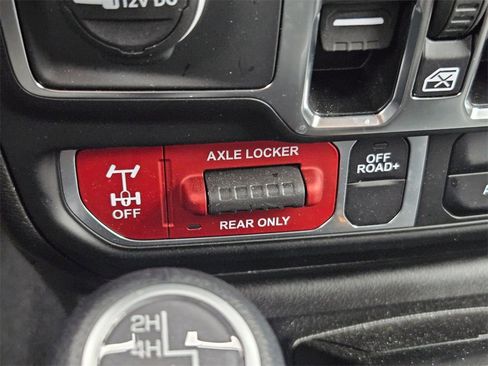 Certified 2024 Jeep Gladiator Sport image 31