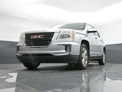 Used 2017 GMC Terrain SLE w/ Convenience Package image 35