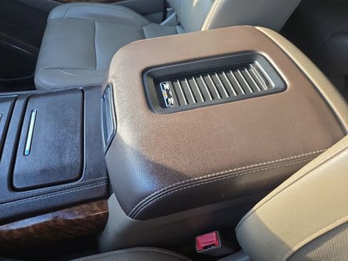 Used 2018 Chevrolet Tahoe Premier AWD/4WD image 65