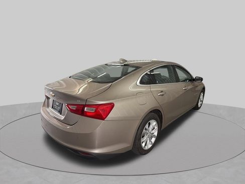 Used 2024 Chevrolet Malibu LT FWD image 5