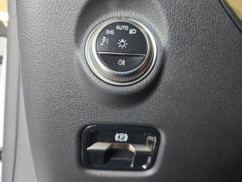 Certified 2025 Mercedes-Benz CLE 53 AMG 4MATIC Coupe image 30