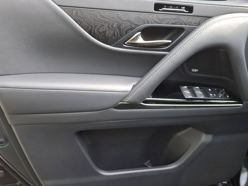 Certified 2025 Lexus LX 700h Overtrail AWD/4WD image 13