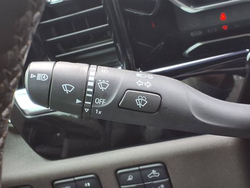 Used 2023 Chevrolet Silverado 1500 LTZ AWD/4WD image 22
