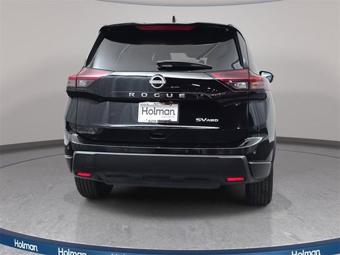 Used 2024 Nissan Rogue SV image 5