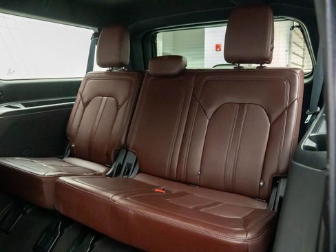 Used 2024 Ford Expedition Max Limited image 19