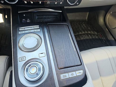 Used 2022 Genesis G80 2.5T w/ Prestige Package image 24
