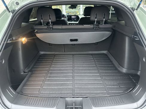 Certified 2024 Chevrolet Trax RS w/ Driver Confidence Package image 32