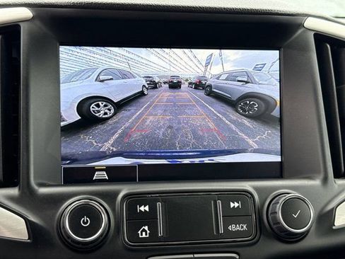 Used 2023 GMC Terrain SLT image 36