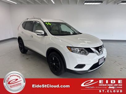 Used 2016 Nissan Rogue SV w/ SV Premium Package
